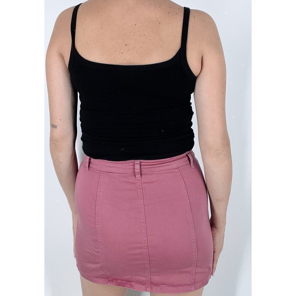 Forever 21 Pink Button Down Mini Skirt Size Small - Picture 2 of 3